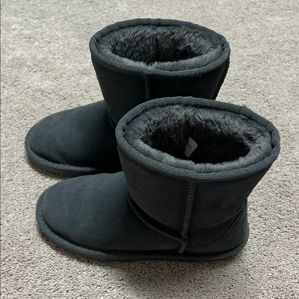 Dream Pairs fuzzy boots